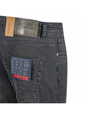 SLIM FIT JEDNOSTAVNA TRAPERICE