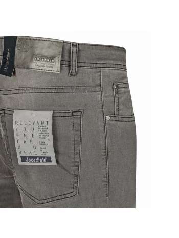 REGULAR FIT TRAPERICE