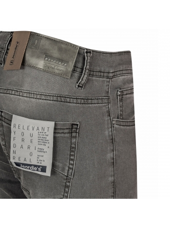 SLIM FIT JEANS