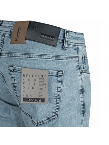 SLIM FIT JEANS