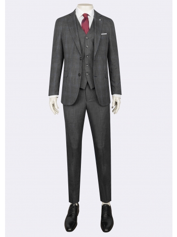 Suit with vest