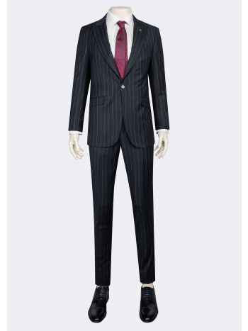 Suit